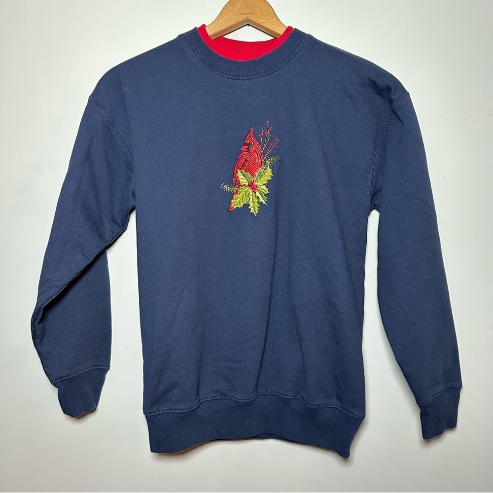 Vintage M&C Sportswear Blue Embroidered Cardinal & Holly Holiday Crewneck Size S